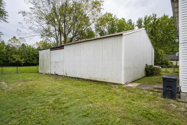 206 Myrtle St, Jeffersonville, IN 47130-6333