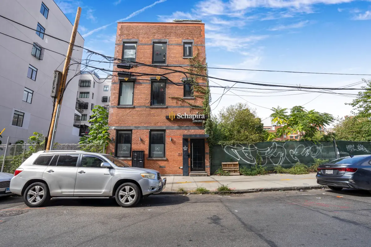 33 Bartlett St #LEASE or SALE !, Brooklyn, NY 11206-5058