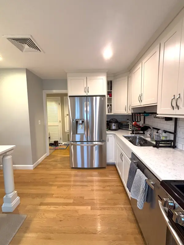 31 Morton St #B, Jamaica Plain, MA 02130-3718