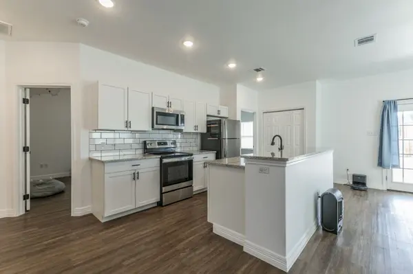 503 Avenue A, Moody, TX 76557-4337