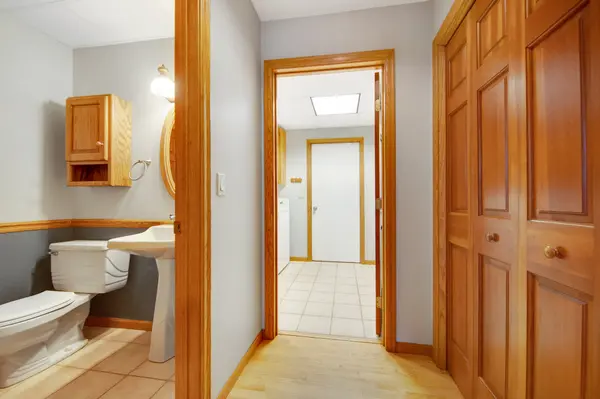 2131 Edinbrook Ter N, Minneapolis, MN 55443-3718