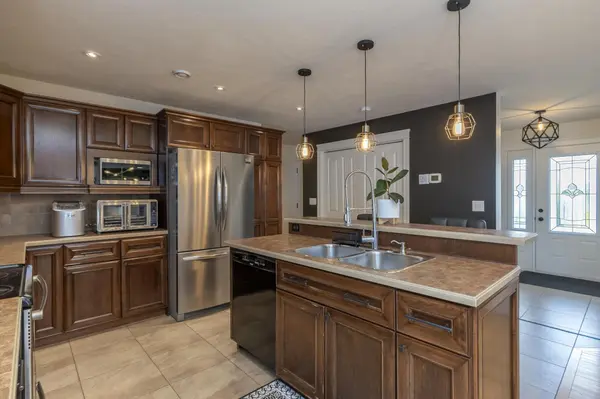 54 McCoy St, Moncton, NB E1G 0K6