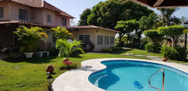 Your Coastal Retreat Awaits: Stunning House for Sale in Chame, Panama