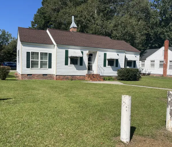 727 S Pine St, Laurinburg, NC 28352-4517