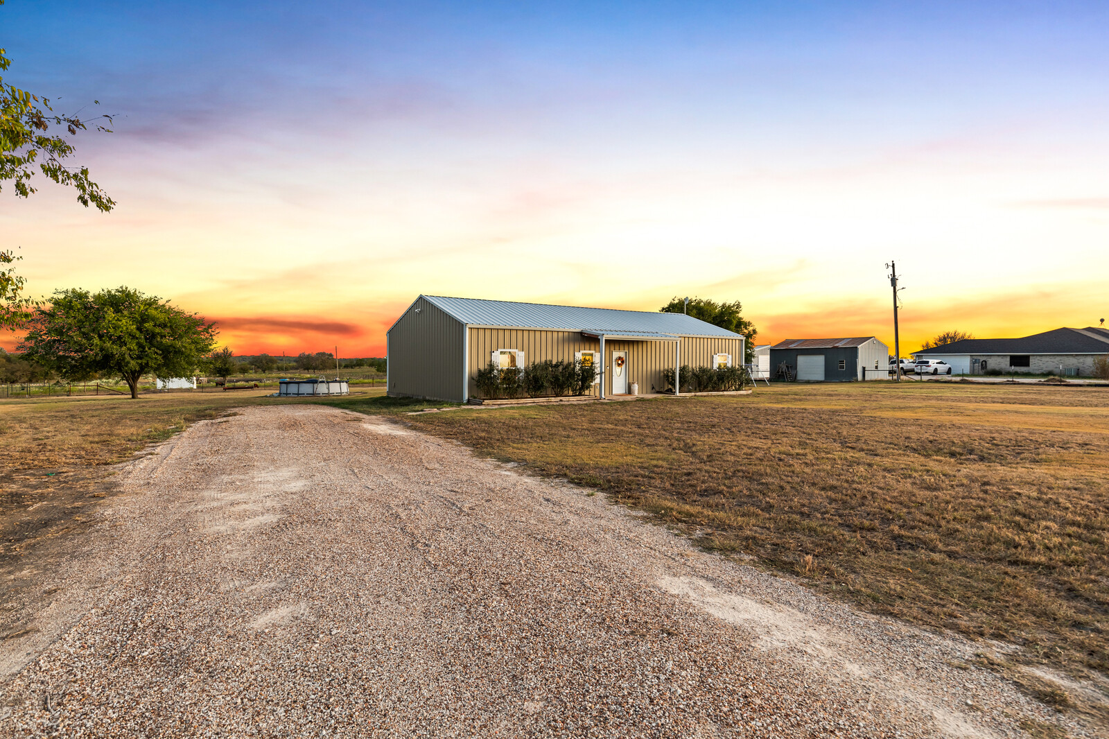 1424 Kirkland Hill Rd, Axtell, TX 76624-1115