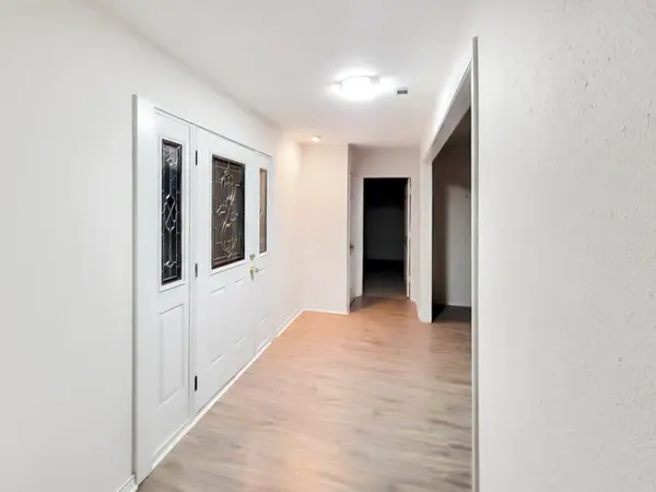 1312 Windingbrook Dr, Desoto, TX 75115