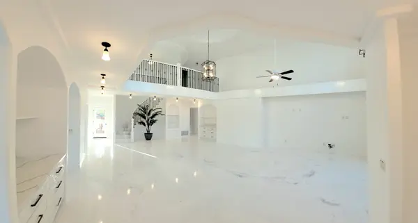 588 S 7th St, Grover Beach, CA 93433-2624