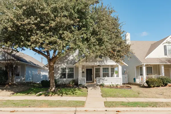 10175 Cedar Lake Dr, Aubrey, TX 76227