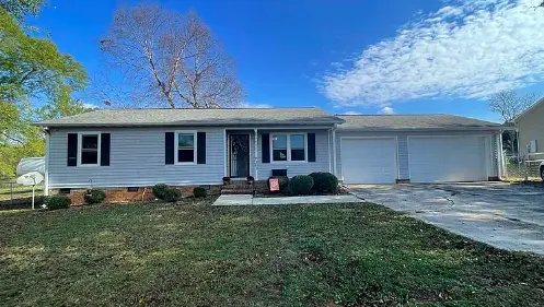 303 Kingsboro Rd, Anderson, SC 29626-1233