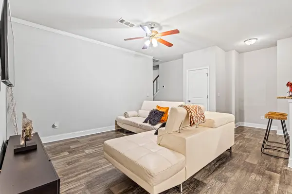 295 Sweetshrub Dr, Austell, GA 30168-6823