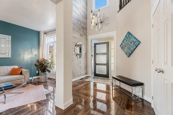 341 Shadehill Crescent, Ottawa, ON K2J 0L6