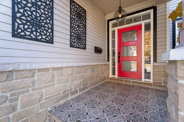 341 Shadehill Crescent, Ottawa, ON K2J 0L6