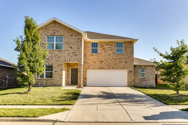417 Gypsum Ln, Glenn Heights, TX 75154-5531