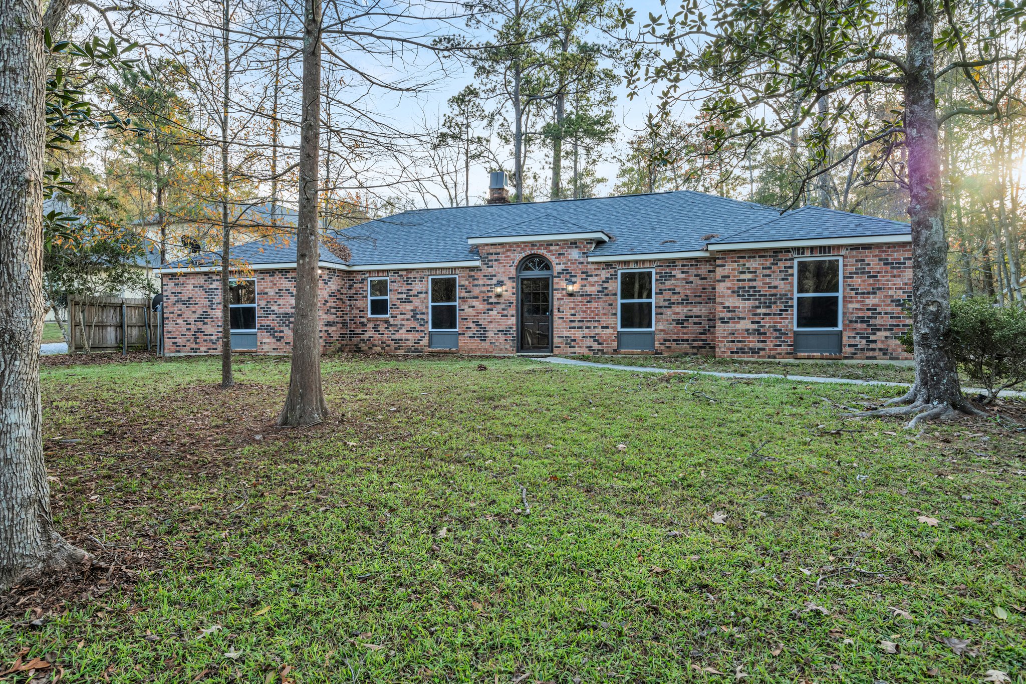 56 hyacinth drive, Covington, LA 70433