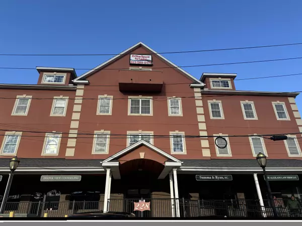 Waterbury, CT 06702-1807,228 Meadow St