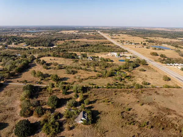 708 Sand Stone Rd, Durant, OK 74701-7409