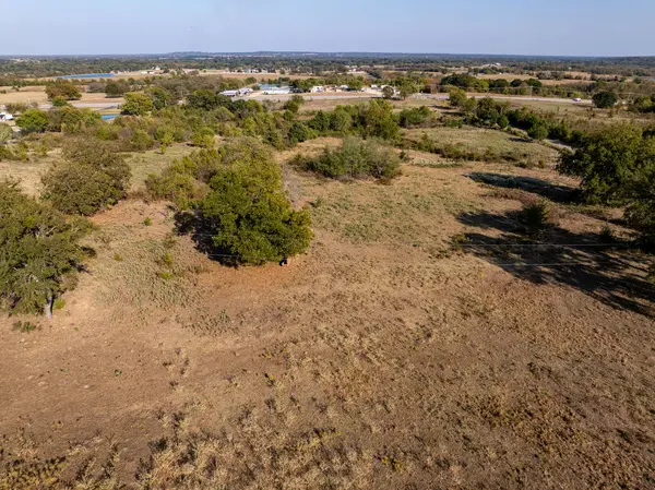 708 Sand Stone Rd, Durant, OK 74701-7409