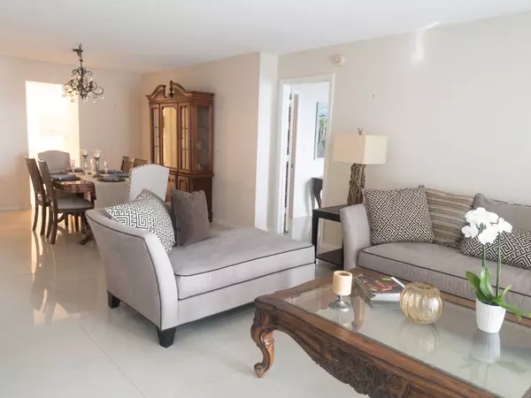 1370 S Ocean Blvd #1403, Pompano Beach, FL 33062-7129