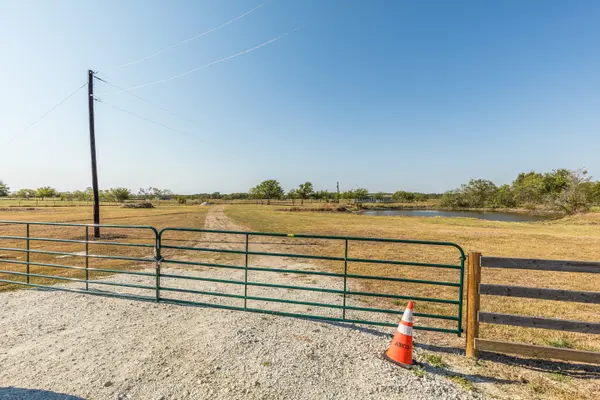 868 FM-1951, Coolidge, TX 76635
