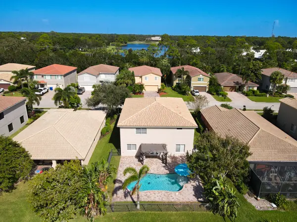 4617 56th Ln, Vero Beach, FL 32967-2403