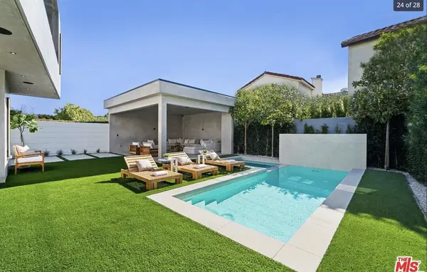 6660 Maryland Dr, Los Angeles, CA 90048-4614