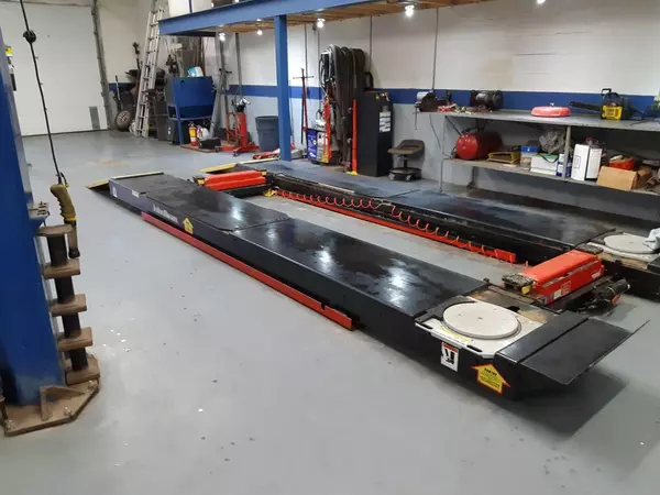 On L9t 5a1,,Steeles Ave E Milton