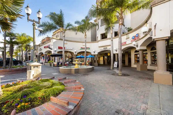 200 Main St #110, Huntington Beach, CA 92648-8102