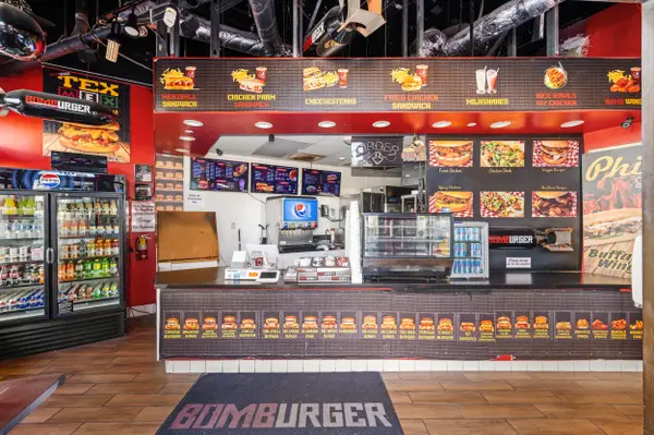 200 Main St #110, Huntington Beach, CA 92648-8102