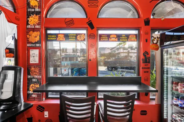 200 Main St #110, Huntington Beach, CA 92648-8102