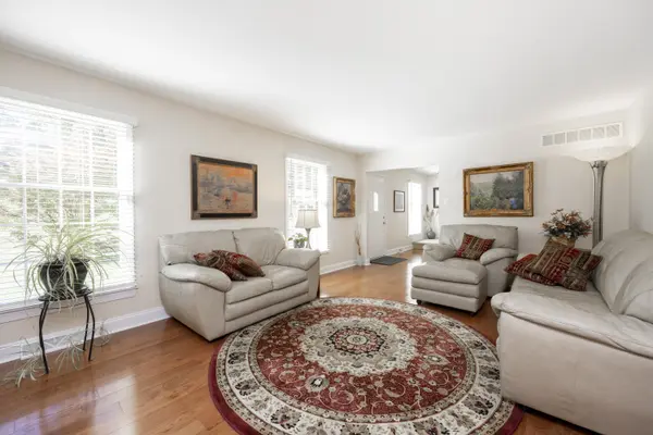1374 Mark Dr, West Chester, PA 19380-6214