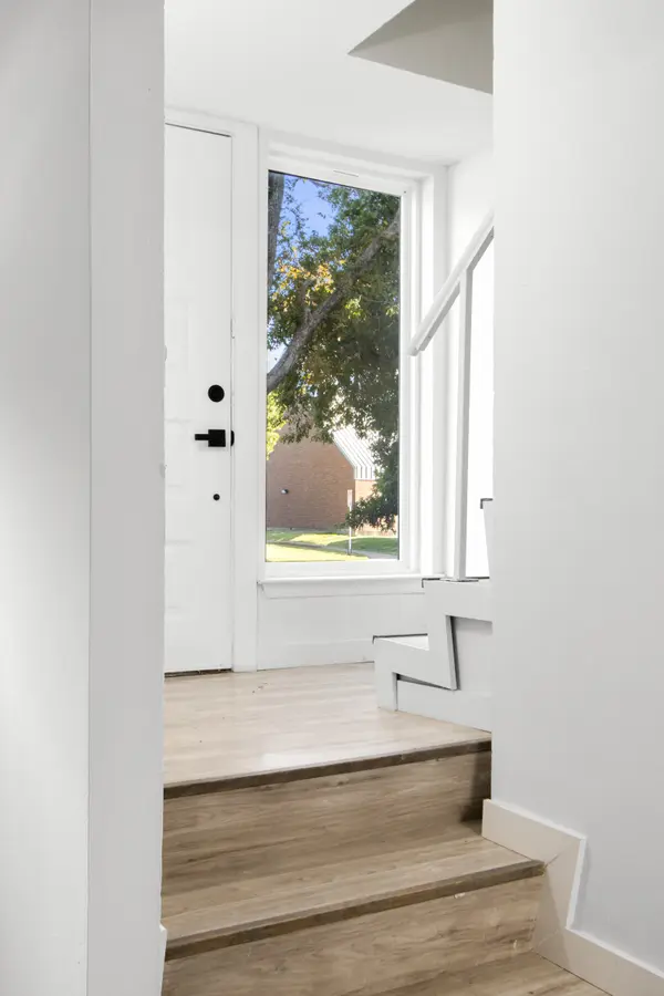 4011 Cole Ave #102, Dallas, TX 75204-1833