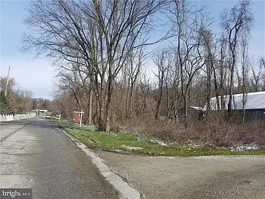 150 Cowan Dr, Elizabeth, PA 15037