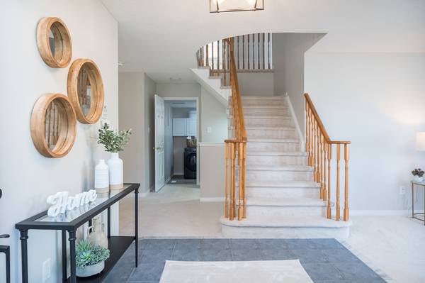 1142 Deacon Dr, Milton, ON L9T 5T3