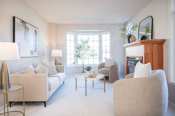 1142 Deacon Dr, Milton, ON L9T 5T3