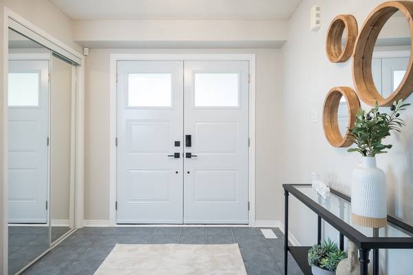 1142 Deacon Dr, Milton, ON L9T 5T3