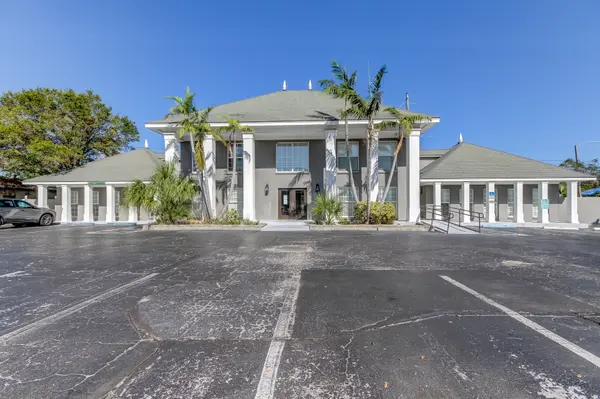 4701 Central Ave, St Petersburg, FL 33713-8153
