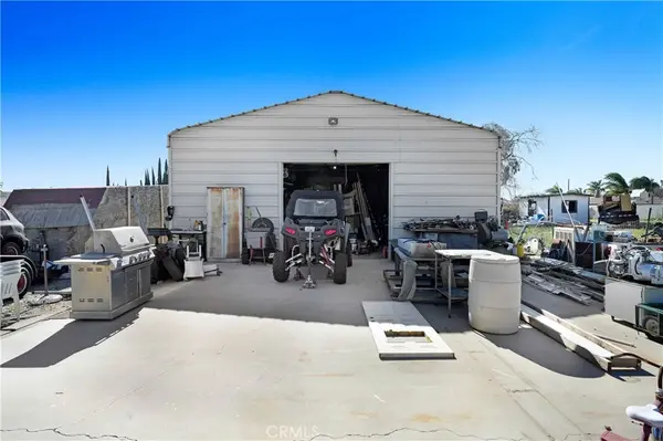 2748 N Maple Ave, Rialto, CA 92377-4182