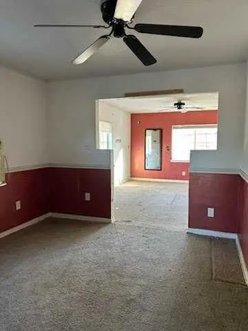 8998 Campbell Rd, Elk Grove, CA 95624-9433