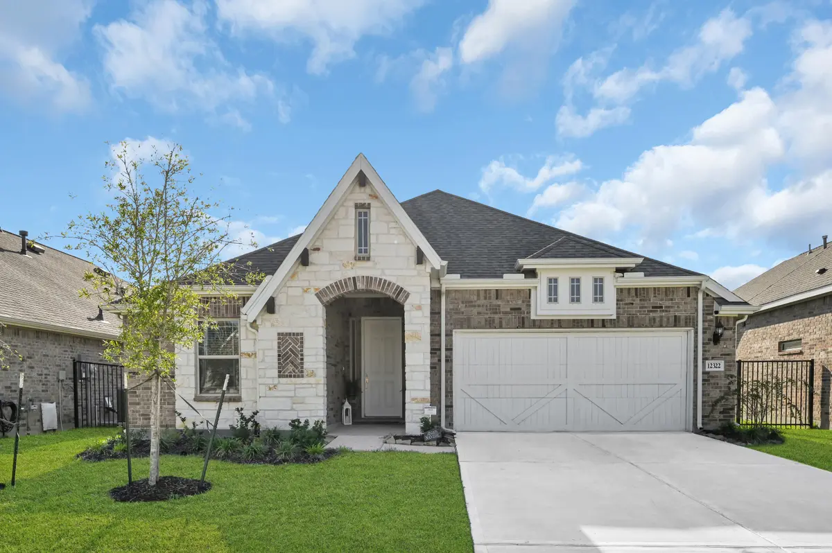 12322 English Mist Dr, Houston, TX 77044-2786