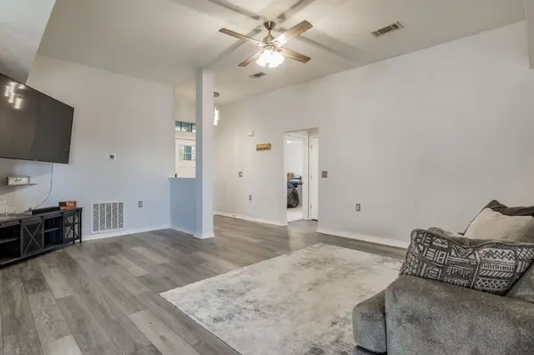 5638 Silver Star Ct, Milton, FL 32583-8588