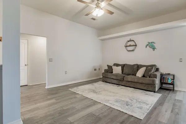 5638 Silver Star Ct, Milton, FL 32583-8588