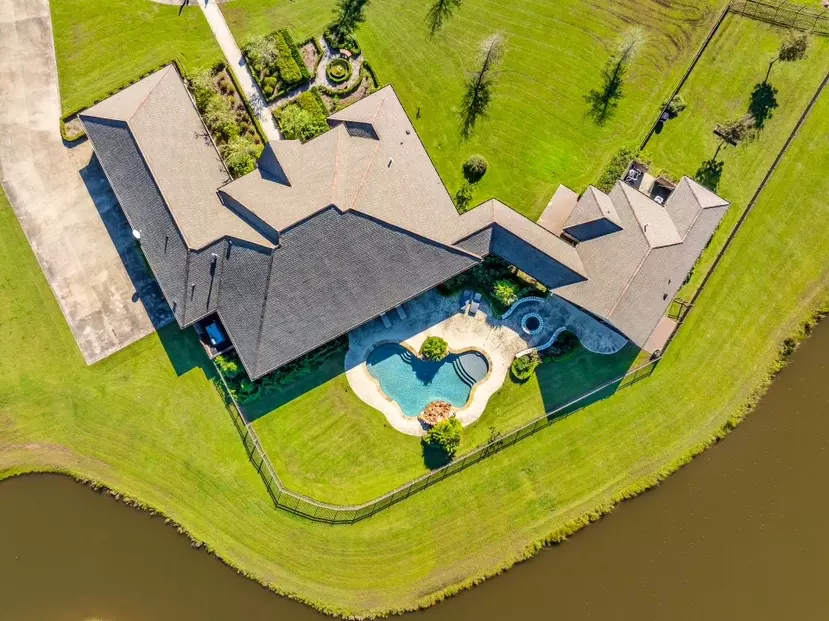 Thibodaux, LA 70301-1000,126 Sternfels Ct