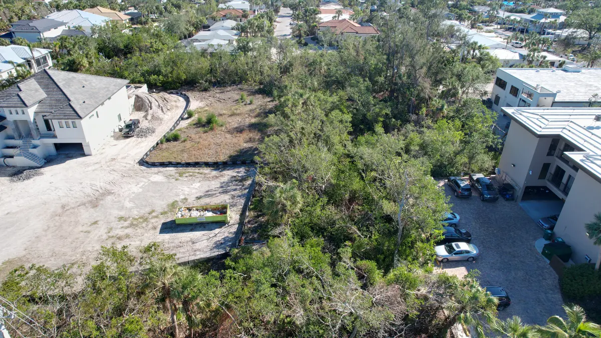 4900 Ocean Blvd, Sarasota, FL 34242-1641