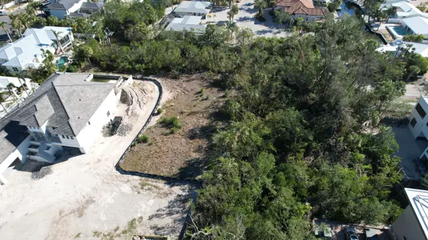 4900 Ocean Blvd, Sarasota, FL 34242-1641