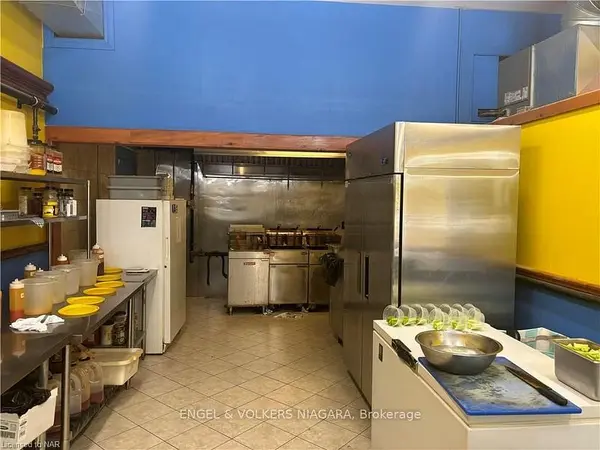 417 Saint Paul Street, St. Catharines, ON L2R 3N1