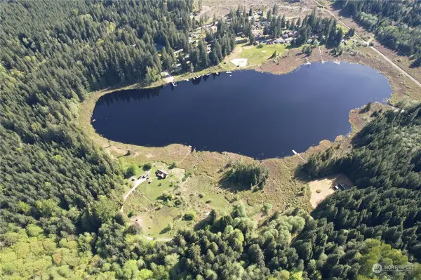 27525 W Lake Riley Rd, Arlington, WA 98223-7020