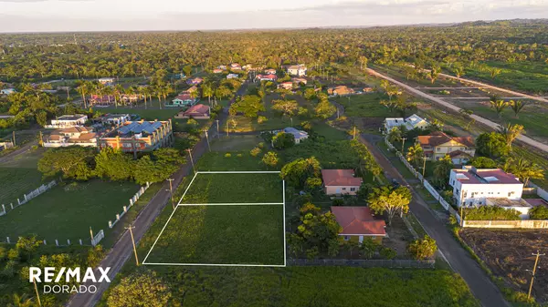 Belmopan,,2 Oversized lots in University Heights
