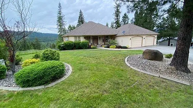 580 Rimrock Dr, St Maries, ID 83861-7178