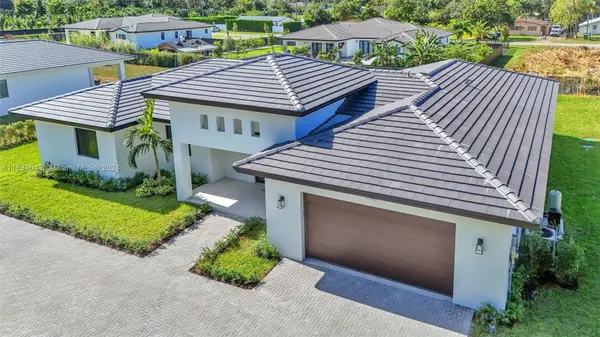 15455 SW 232nd St, Miami, FL 33170-6925