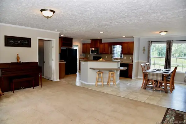 7470 S Leslie Ln, Lexington, IN 47138-7379